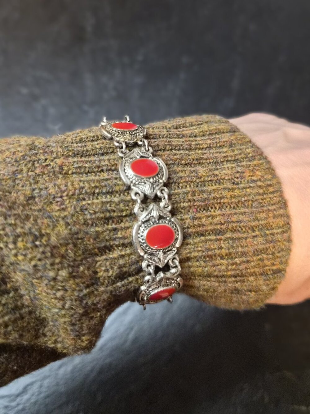 VTG Filigree Moroccan Berber-Style Hamsa Bracelet Faux Coral Boho Ethnic Talisma